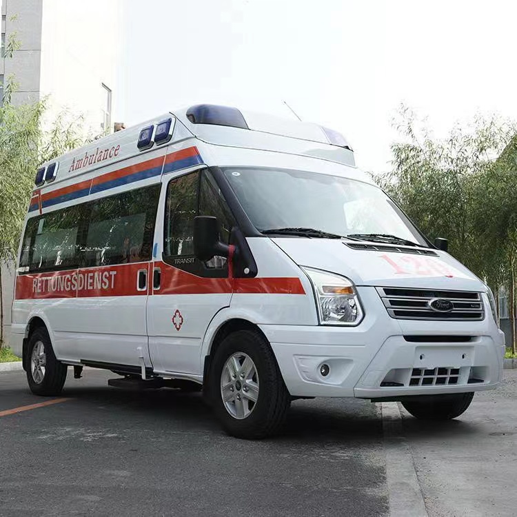 港口行动不便者长途救护车租赁:安全转运的核心注意事项